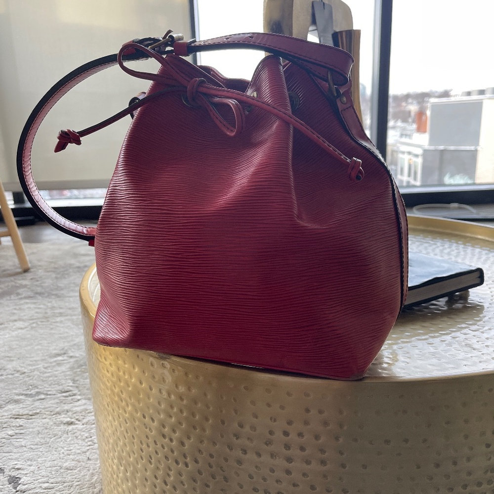 Red Epi Grain red small bucket bag (Vintage)